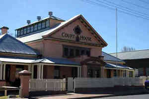 Tenterfield Courthouse & Gaol